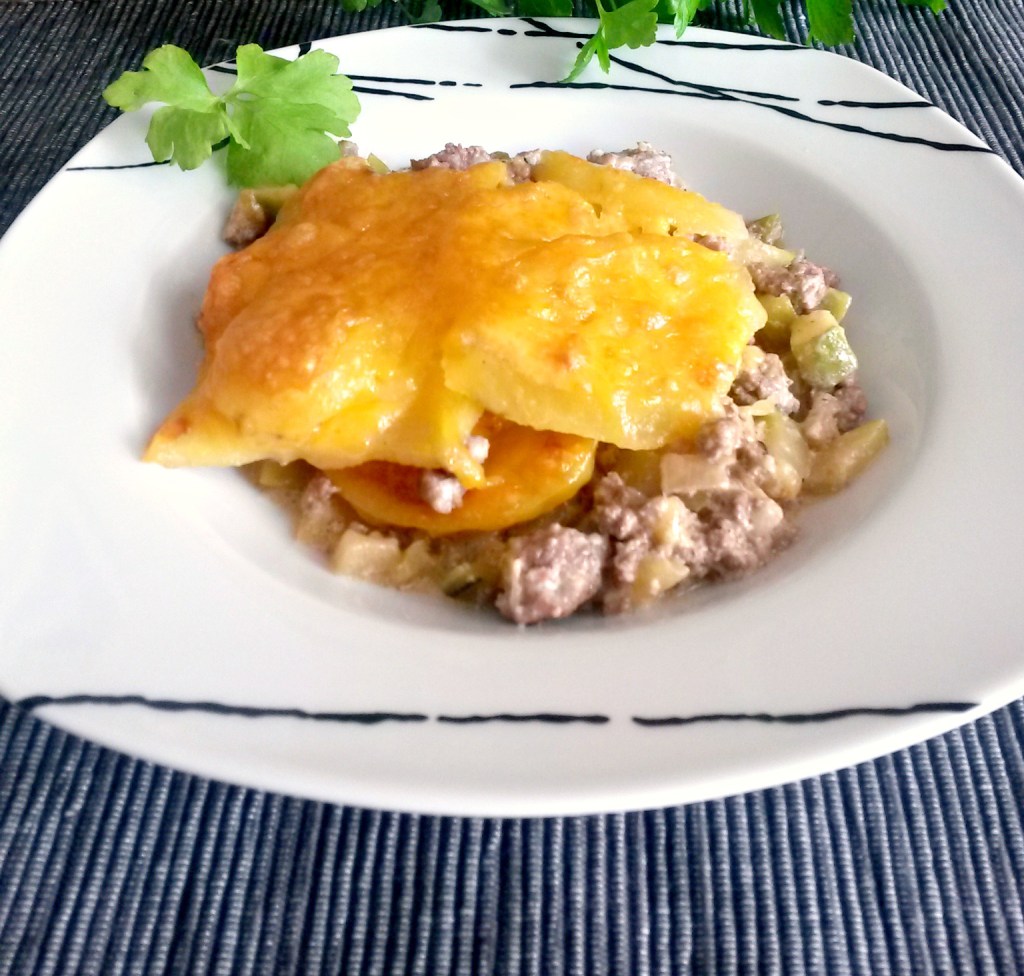 Kartoffel Hack Auflauf bearbeitet