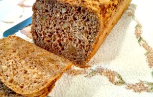Dinkel-Vollkornbrot mit Karotte und Walnuss bearbeitet 2