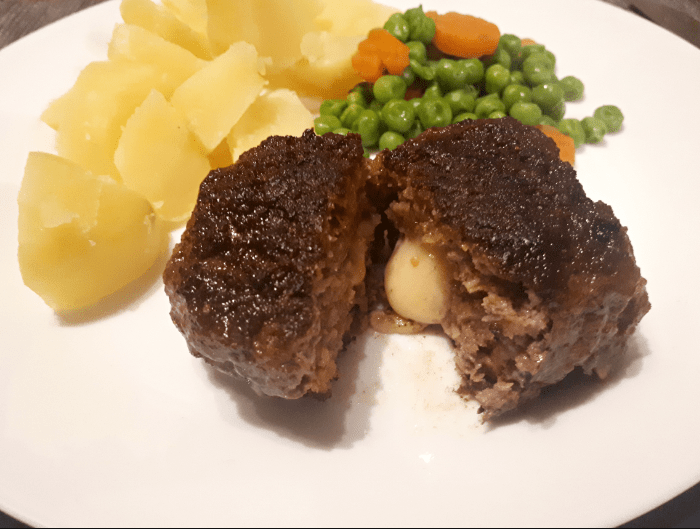 Frikadellen mit Käsekern