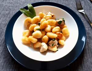Gnocchi Pfanne mit Bärlauch und Pute