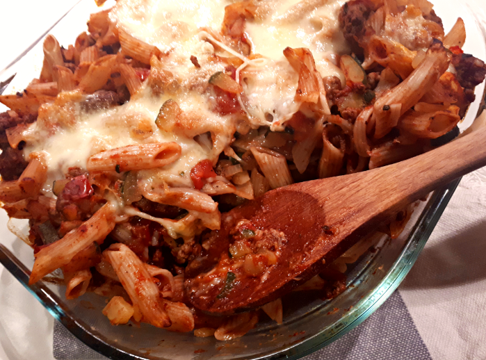 nudelauflauf mit zucchini und hack