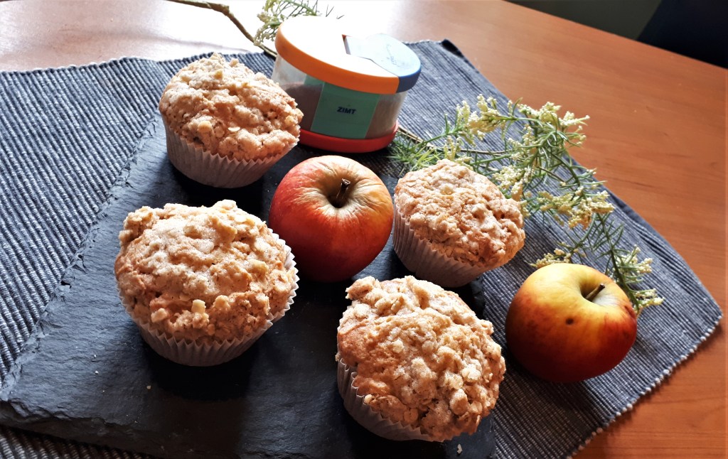 Apfelmuffins mit Hafer-Zimt-Streuseln