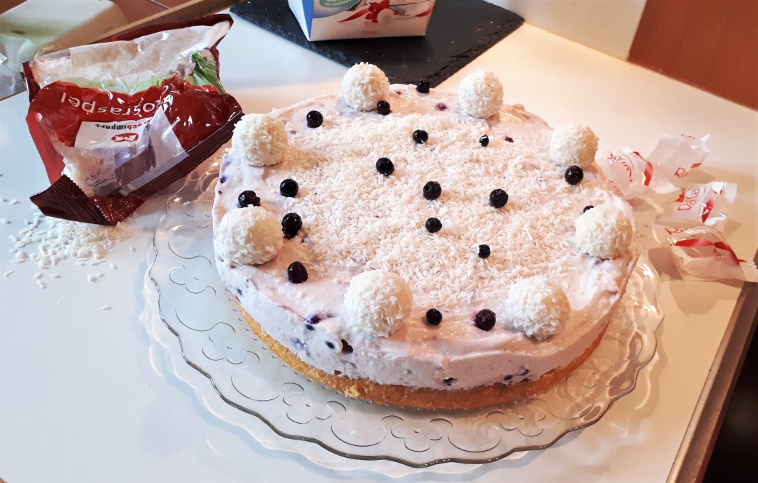 Raffaello-Heidelbeer-Torte