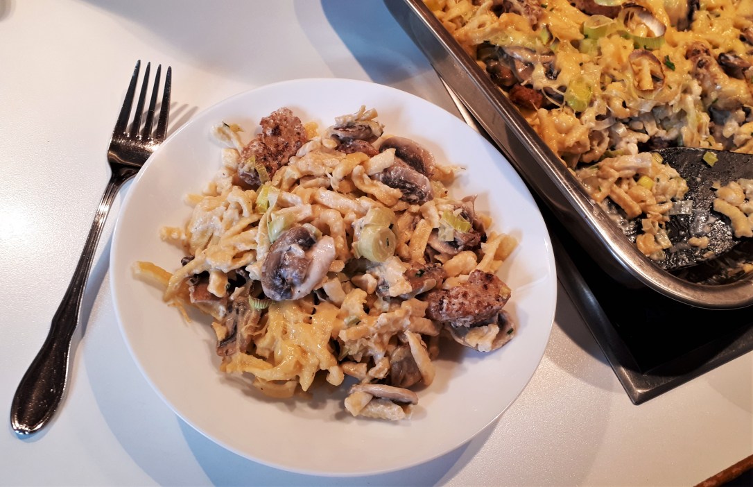 Spätzleauflauf mit Lauch und Pilzen