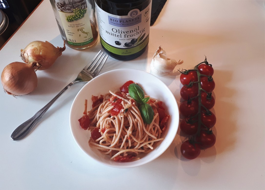 Bruschetta Style Spaghetti Salat